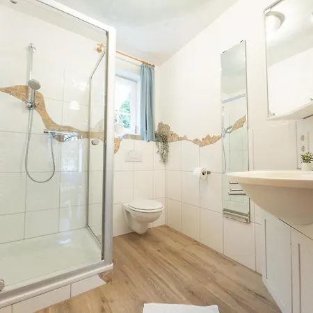 Hof Koehne - Doppelhaus - Doppelhexe *